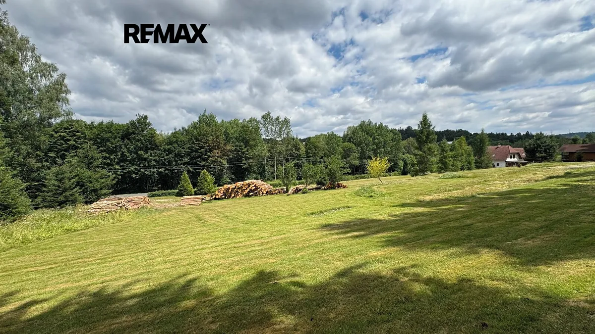 Prodej stavebního pozemku 1387 m²